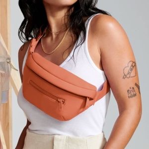 Dagne Dover Ace Water Resistant Neoprene Belt Bag